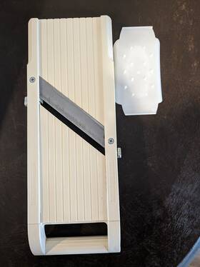 Bn95b Benriner Mandoline Made In Japan. 4 Stainless Steel Blades Super Slicer