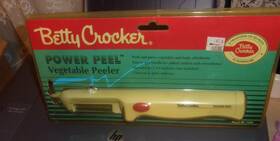 Bc-1440 Betty Crocker Power Peel Lvegetalbe Peeler New