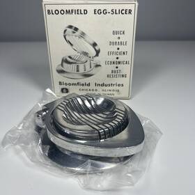 40600 Bloomfield Industries Vintage #21 Aluminum Hard Boiled Egg Slicer New Old Stock