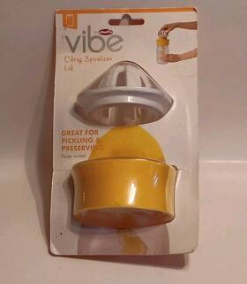 222-009-345 Chefn Vibe Chefftn White/yellow Plastic Citrus Spiralizer And Reamer Jar Not Included