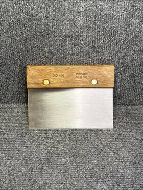 221s Chicago Cutlery Wooden Handle Dough Cutter Scraper Stainless Steel