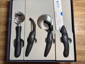 1838 Cutco New Nib 4 Piece Set Pizza Cutter Peeler Scoop Cheese Knife Unused