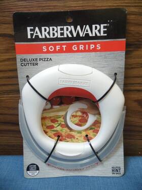 Farberware 024131198153 360 Degree Deluxe Soft Grip Kitchen Tool Professional Pizza Cutter
