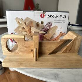 M050950 Frieling Zassenhaus Gourmet Charcuterie Slicer All Wood. New