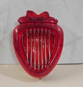 Homex 843766102560 4 Count Strawberry Slicer Creative Red Shaped Fruit