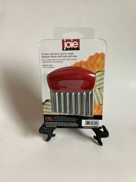 Joie 885780253200 Red Crinkle Cutter Kitchen Knife For Vegetables Stainless Steel Blade