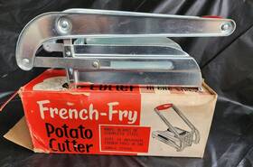 32-784 Kitchen Vintage Pride Brand French Fry Potato Cutter In Original Box