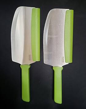 K88429 Kuhn Rikon Set Of 2 3-in-1 Chop And Scoop Knives With Blade Guards Green Unboxed