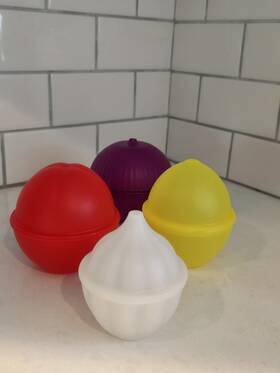 A20900 Mastrad Multi Color Stackable Veggie Keepers Set Onion Garlic Tomato Lemon/lime