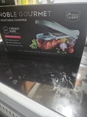 Noble 723592592462 Vegetable Chopper Cutter