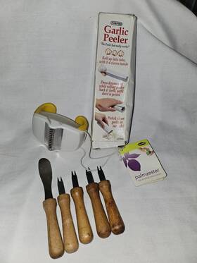 1059b Norpro 5x5 Rubber Garlic Clove Peeler Skin Remover Roller Cooking Kitchen