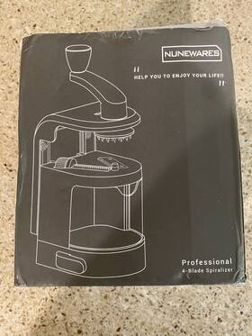 X001o2r18x Nunewares Spiralizer Professional 4 Blade Vegetable Slicer
