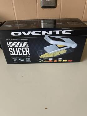 Ovente 810160330530 Mandoline Multifunctional Slicer With Safety. Gloves