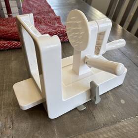 51471250 Oxo Good Grips 3-blade Tabletop Spiralizer With Strong Hold Suction White
