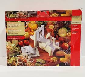 4982799 Paderno World Cuisine Plastic Spiral Vegetable Slicer