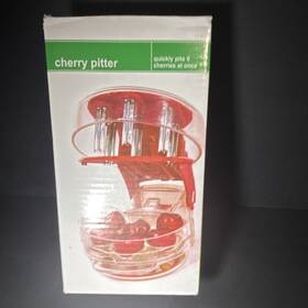 K0046596h Preworks Cherry Pitter Red Removable Tray Built-in Container Lid Locks