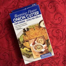 Progressive International 078915110657 Blooming Flower Onion Cutter