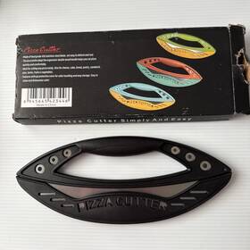 Rainspire 945645423446 12 Inch Pizza Cutter Rocker Blade With Cover
