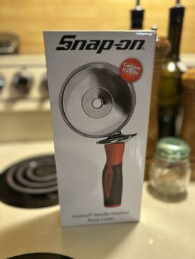 2283-6 Snap-on New Tools Instinct Handle Pizza Cutter
