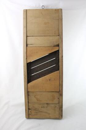 673-w T & D Mfg. Co. Vtg Wooden And 3 Blade Grater Slicer Cheese Slaw Veggie Kraut Cutter Usa