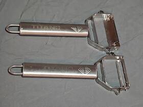 030526 Titan Peeler And Julianne Garnishing Tool