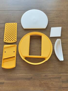 1853-1 Tupperware Cheese Slicer Yellow Grater Shredder With Lid Vtg 6 Piece Set