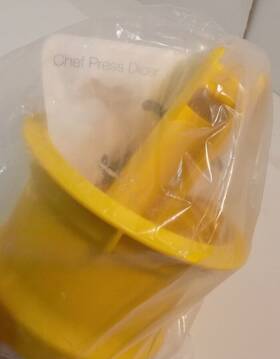 8031a-1 Tupperware Chef Press Dicer Accessory Yellow - Sealed