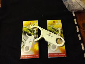Victorinox 611160705150 2 Swiss Peelers Free Shipping In Usa Made White