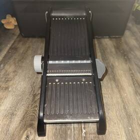Mdl-4p Winco Mdl4p 14 3/4 In X 5 1/2 Mandoline Missing Slide Slicer Black Euc