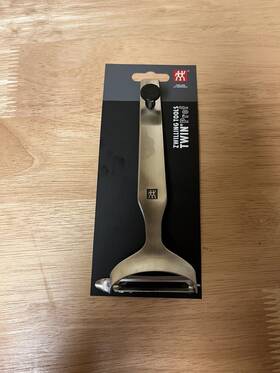 Zwilling J.a. Henckels 009839080227 Twin Prof Professional Y-peeler Swivel 18/10 Stainless Steel 165 Mm
