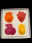 New Williams Sonoma Summer 4 Pie Crust Cutters Fruits Cherry Peach Pineapple. Fixed Price $14.99.
