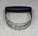 Good Cook Stainless Steel Pastry Dough Blender Cutter Black Plastic Handle. Fixed Price $5.99.