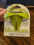 Joie Blossom Veggie Spiralizer Green Stainless Steel Blade Nip. Fixed Price $7.99.