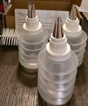 Pampered Chef Decorator Set 1585 Clear White Squeeze W/ Brush. Fixed Price $12.99.
