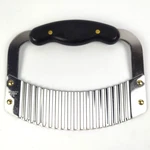 Pampered Chef Crinkle Cutter Blade Black Handle Stainless Steel 1089 7X5.75. Fixed Price $8.99.