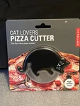 Cat Lovers Pizza Cutter Kikkerland The Purr-fect New. Fixed Price $12.89.