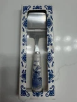 Holland Souvenir Stainless Steel Cheese Slicer Windmill Handle 211100. Fixed Price $19.99.