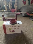 Williams-sonoma Metall Apple Peeler Corer Slicer. Fixed Price $25.00.