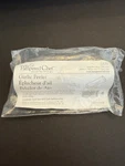 New The Pampered Chef White Silicone Garlic Peeler 2577 Sealed. Fixed Price $10.00.