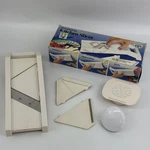 1990 Robinson Design Group Mandolin Kitchen Slicer. Fixed Price $13.59.