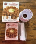 Norpro Plastic Onion Blossom Maker. Fixed Price $14.99.