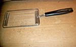 Vintage Ekco Serrated Tomato-egg-cheese-butter-onion Slicer Black Plastic Handle. Fixed Price $11.99.