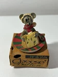 Santa Mouse Cheese Button Joie De Vivre Lifestyles Collection Msc Canada. Fixed Price $8.17.