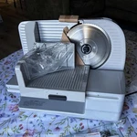 Chef'schoice 6102 Electric Food Slicer Silver Adjustable Thickness Blade Tray. Fixed Price $64.80.