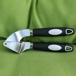 Cuisinart Garlic Press Stainless Steel / Black Comfort Grip Handles Heavy Duty. Fixed Price $7.00.