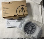 New! Pampered Chef Stone-fruit Wedger #100834 Nib. Fixed Price $19.99.