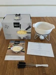 New Boska Cheese Fondue Set Party 750ML. Serves 4. Open Box. Fixed Price $25.00.