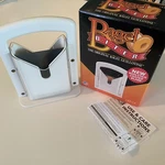 Bagel Biter The Original Guillotine By Larien New Non-stick Coated Blade. Fixed Price $17.99.