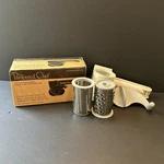 Pampered Chef Deluxe Cheese Grater #1275 Excellent Condition With Box. Fixed Price $10.00.