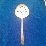 Vintage William Rogers Silverplated Pierced 7 3/4 Inch Server.. Fixed Price $9.99.